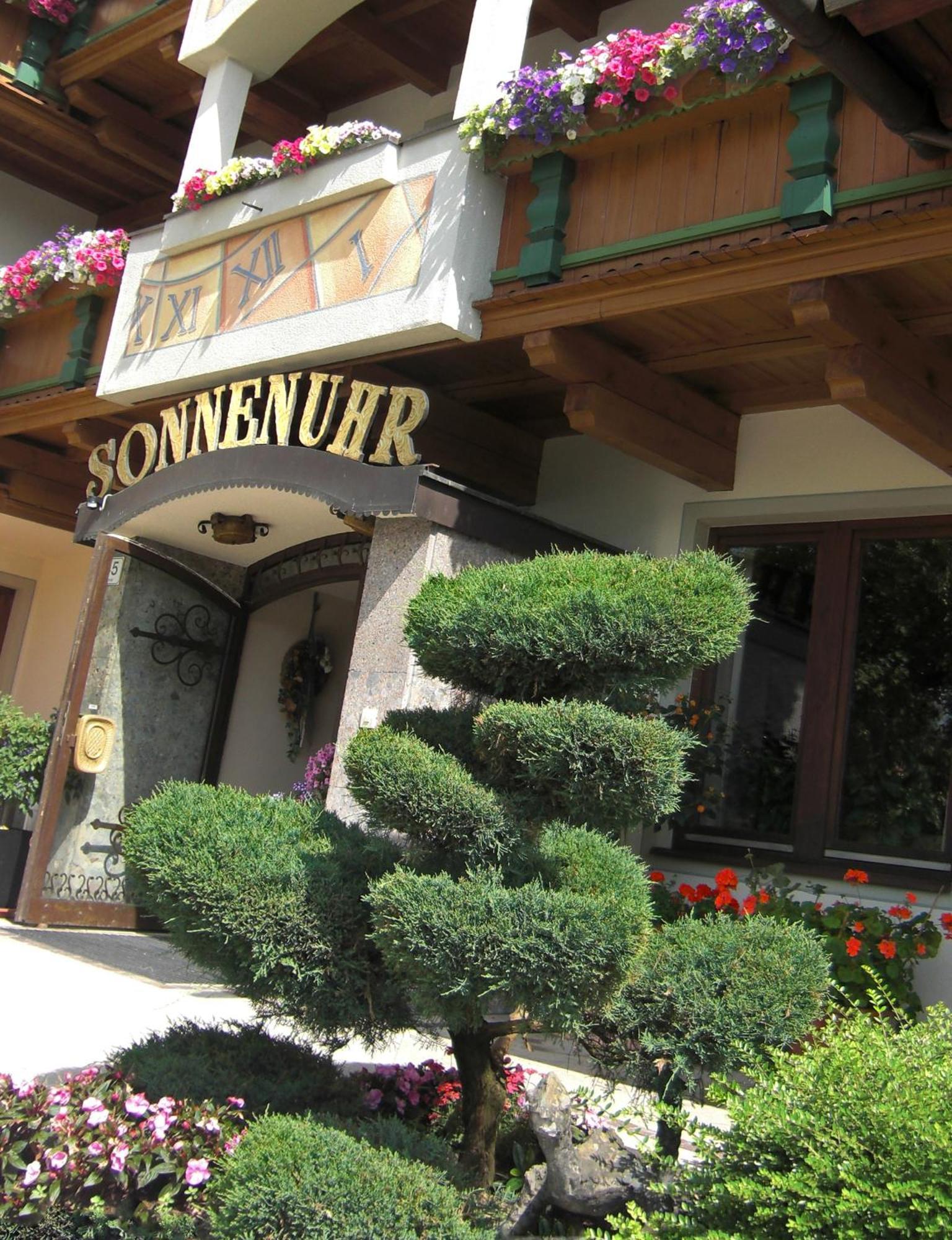 קראמסאך Hotel Sonnenuhr מראה חיצוני תמונה
