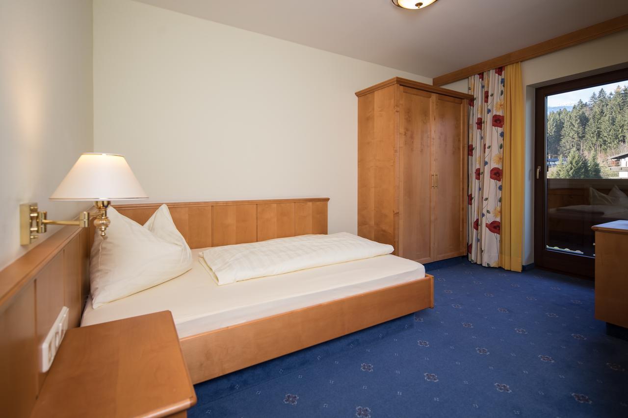 קראמסאך Hotel Sonnenuhr מראה חיצוני תמונה
